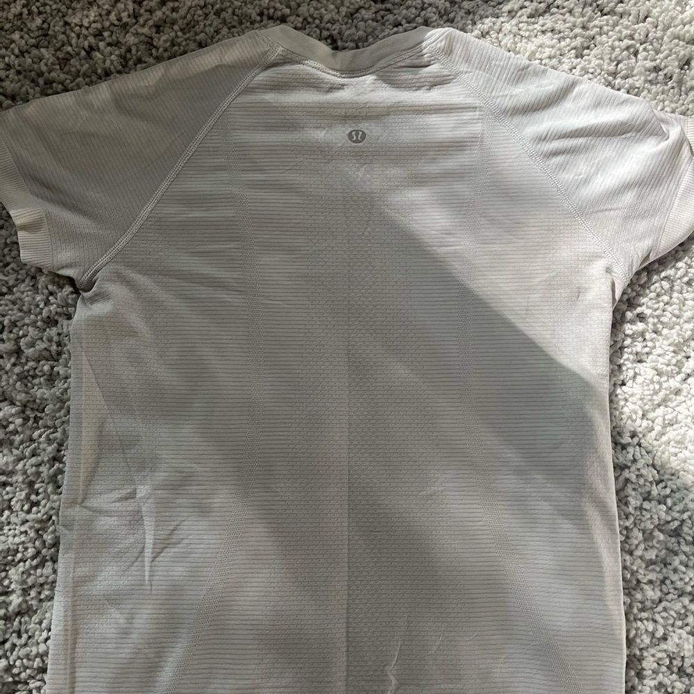 Lululemon swiftly tech white